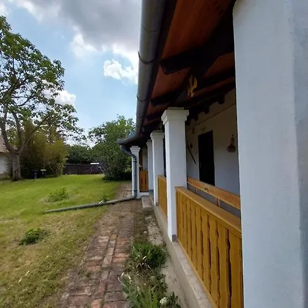 Koerunezo Vendeghaz Apartment Nagykoru
